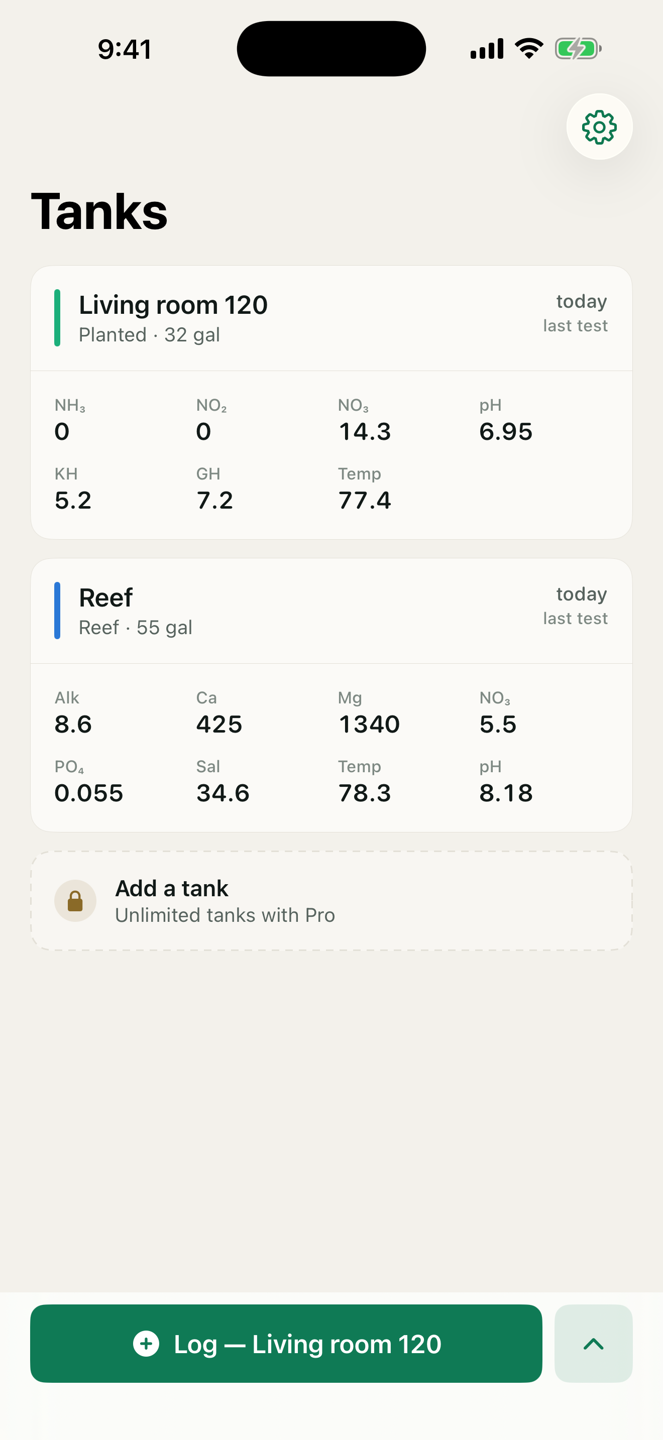 The tank list: two tanks with their latest readings and status.